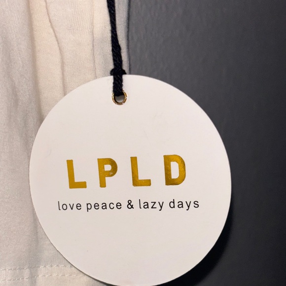 NWT love peace and lazy days cropped top with distressing in apricot antique XL! - Picture 3 of 16